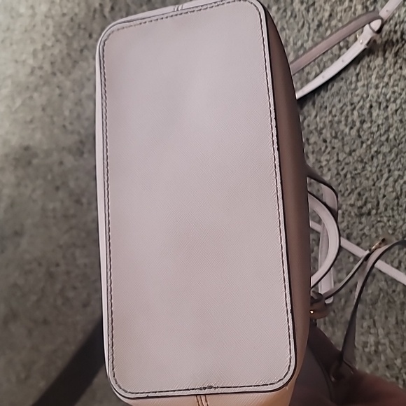 Michael kors purse - Picture 5 of 6